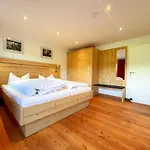 Gaestehaus Weller Pensión 4*
