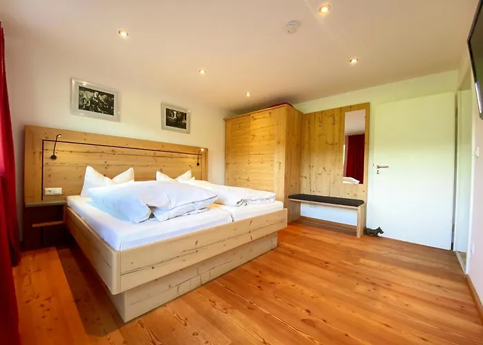 Gaestehaus Weller Гостевой дом 4*
