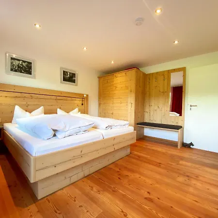 Gaestehaus Weller Guest house 3*